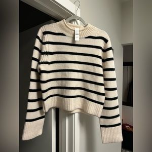 Women’s Jcrew 100% cashmere roll neck sweater, size L